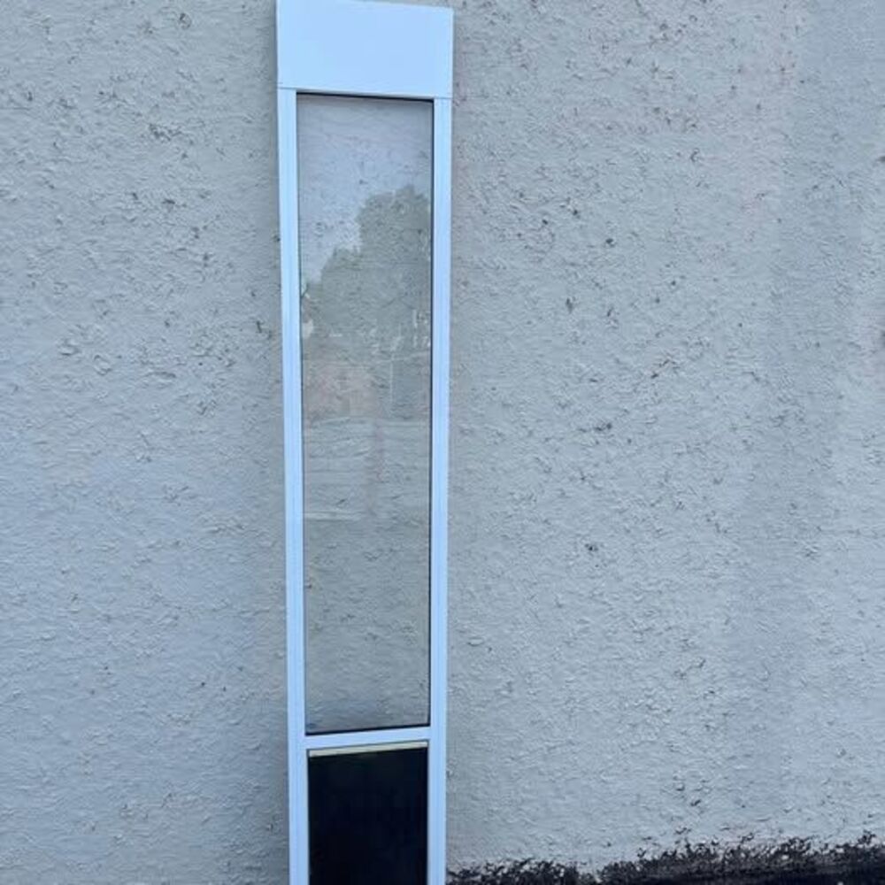 PetSafe adjustable Sliding Glass Pet Door – Large/Tall – White